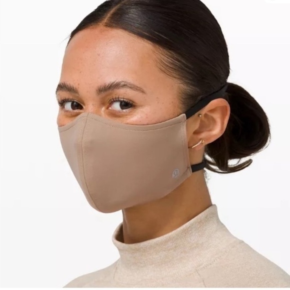 NEW❗️ Lululemon Double Strap Face Mask in Brown